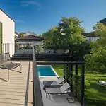 Villa With Pool In Porec